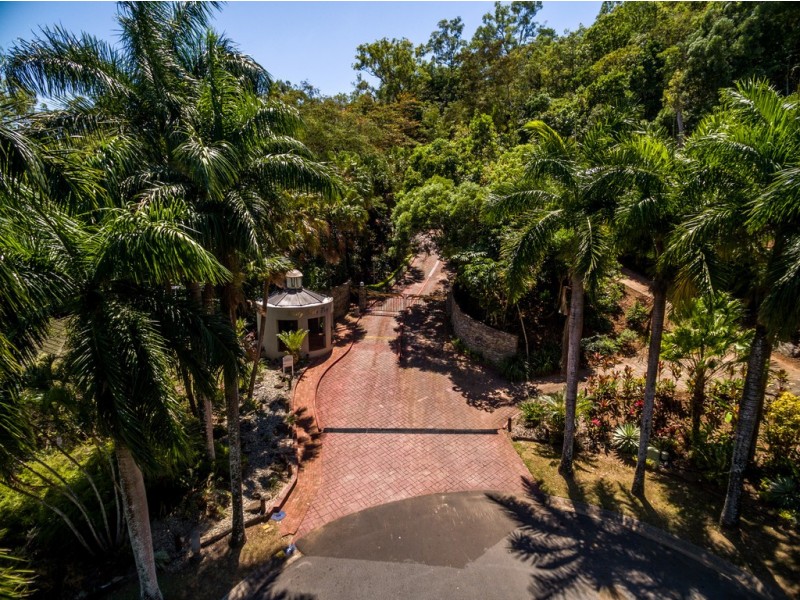 8/7 Tari Place, Trinity Beach QLD 4879