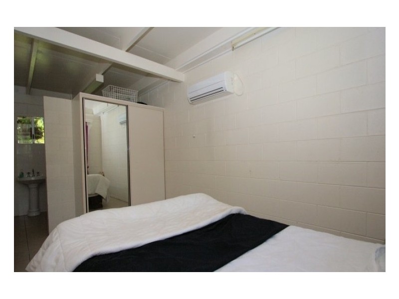 21 Christensen Street, Machans Beach QLD 4878