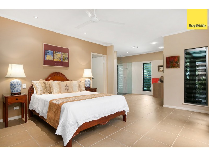 4 Pambula Close, Kewarra Beach QLD 4879