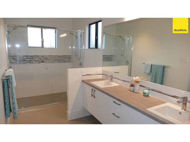 4 Castleton Entrance, Smithfield QLD 4878