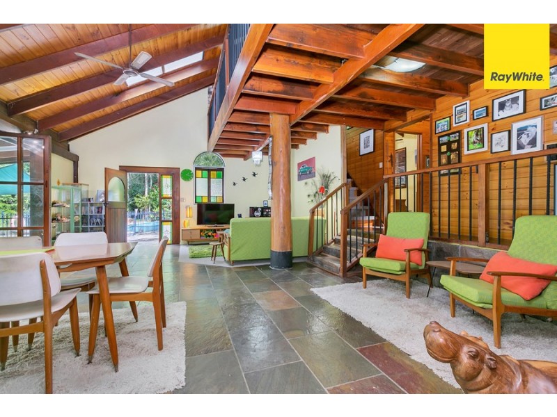 384 Ganyan Drive, Speewah QLD 4881