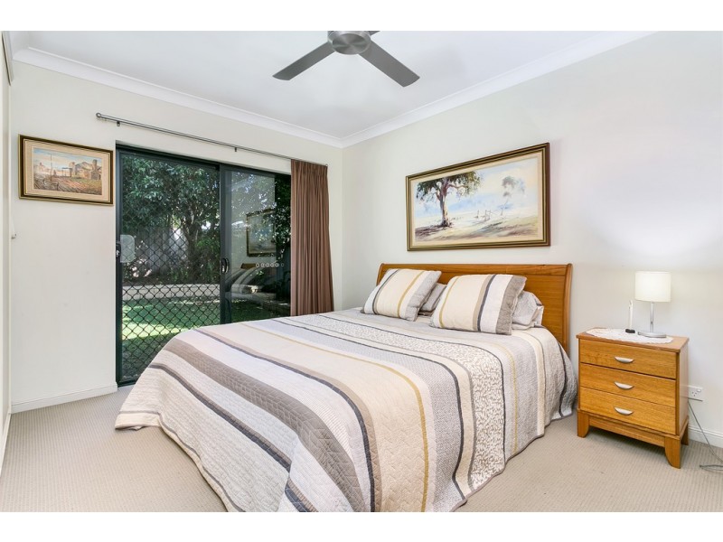 6 Chystanthus street, Trinity Park QLD 4879