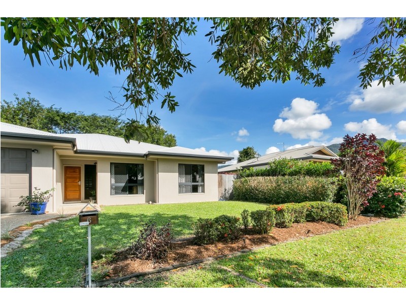 6 Chystanthus street, Trinity Park QLD 4879