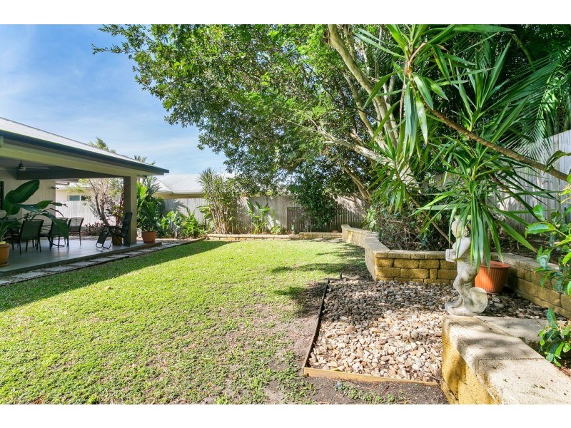 6 Chystanthus street, Trinity Park QLD 4879