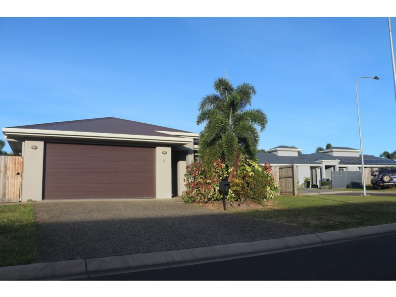 6 Carter Close, Smithfield QLD 4878