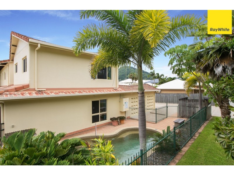 1/18 Oyster Court, Trinity Beach QLD 4879