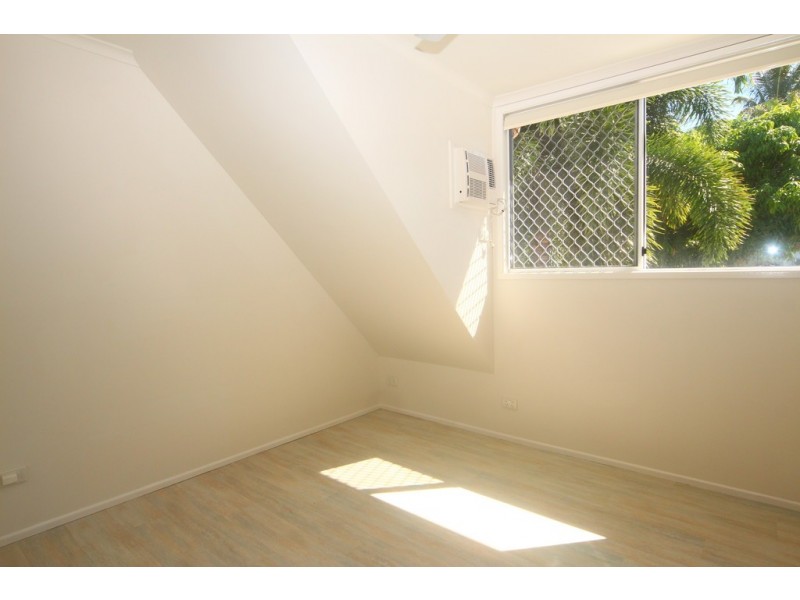 11/75-79 Moore Street, Trinity Beach QLD 4879