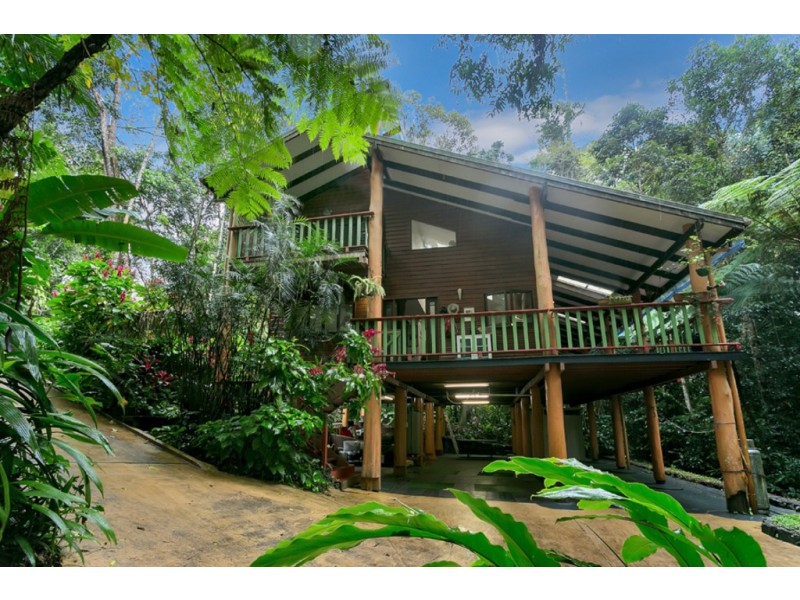 25 Kuranda Crescent, Kuranda QLD 4881