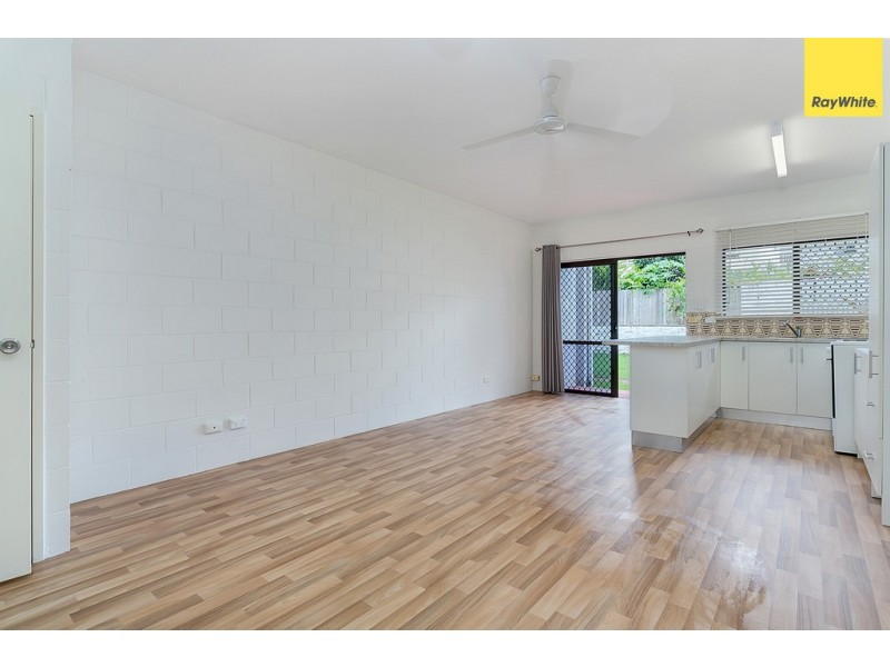 2/3 Crathern Close, Edge Hill QLD 4870