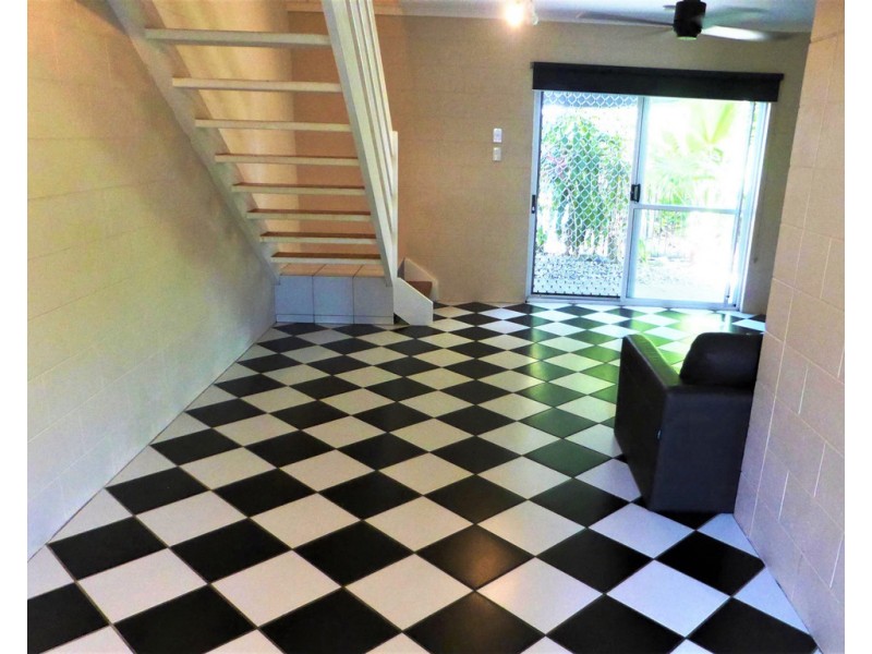 9/22-24 Fairweather Street, Yorkeys Knob QLD 4878