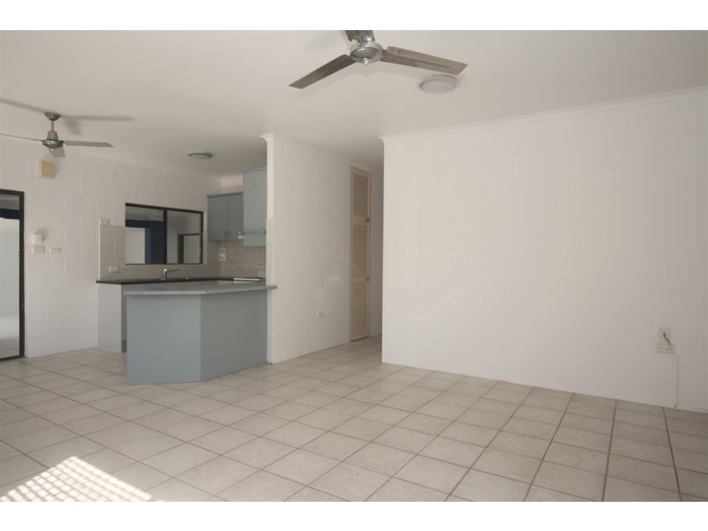 11 Bulolo Close, Trinity Beach QLD 4879
