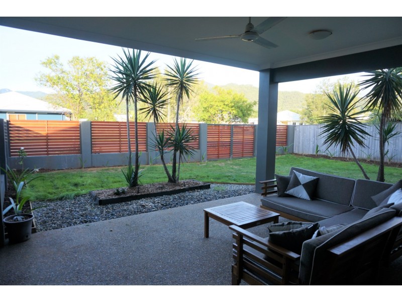 96 Roberts Drive, Trinity Beach QLD 4879