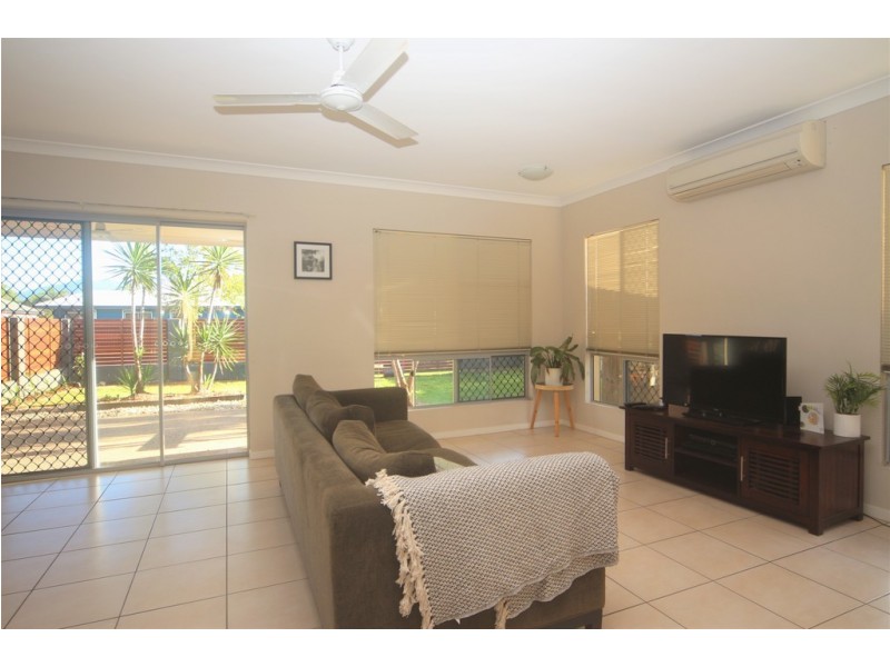 96 Roberts Drive, Trinity Beach QLD 4879