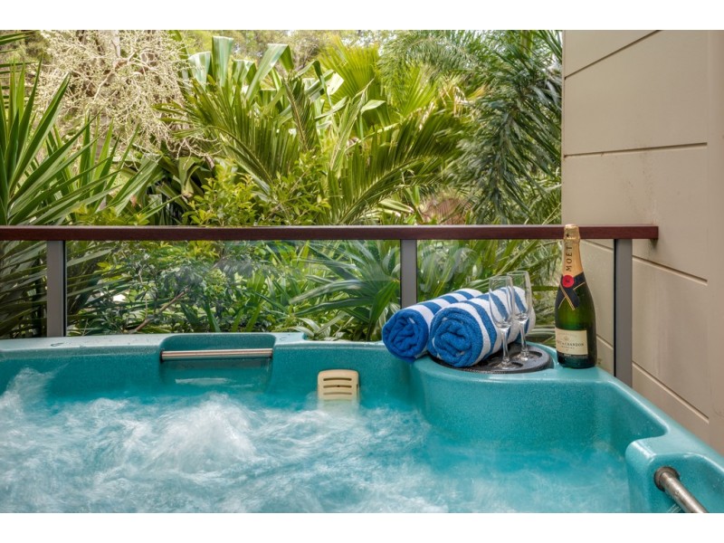 30/9 Savaii Close, Palm Cove QLD 4879