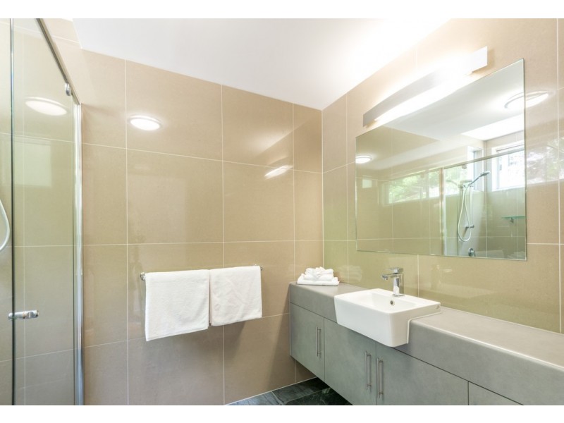 30/9 Savaii Close, Palm Cove QLD 4879