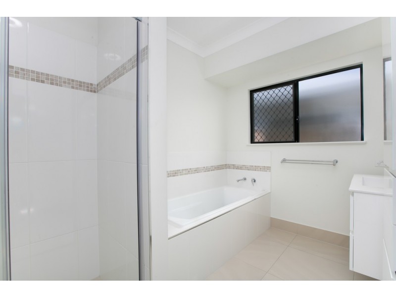 25 Castleton Entrance, Smithfield QLD 4878