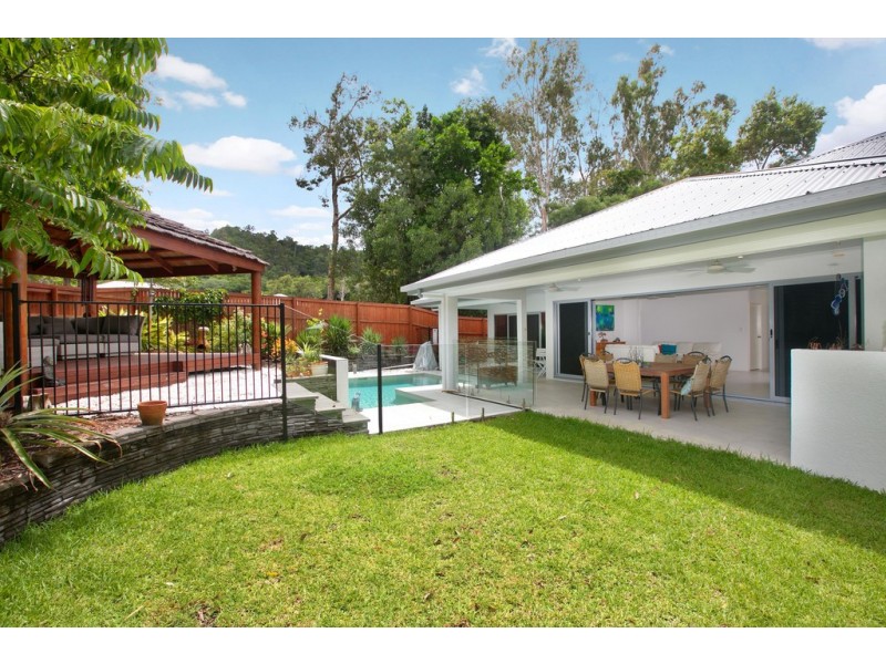 1 Seashell Crescent, Trinity Beach QLD 4879
