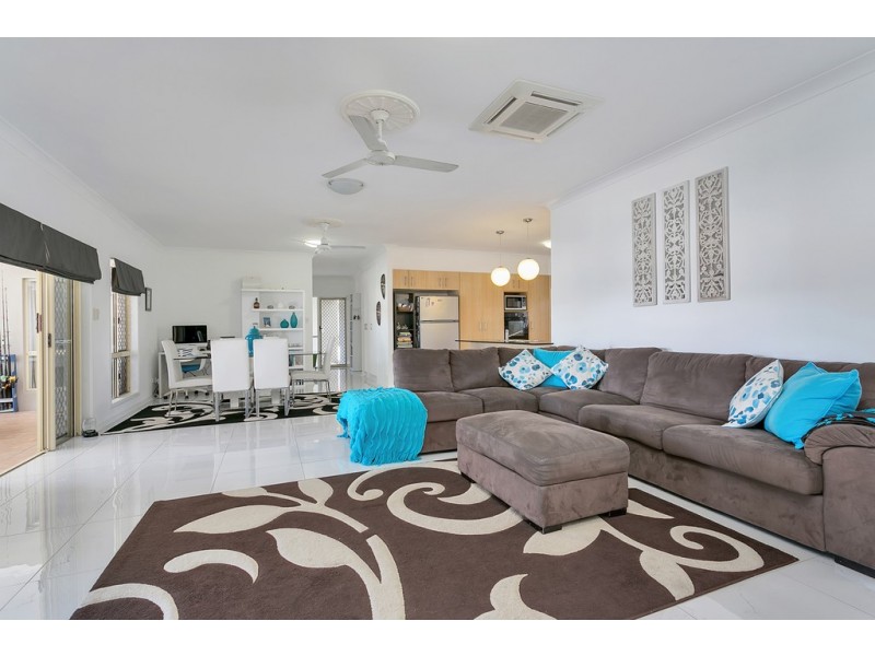 18 Plaintain Street, Kewarra Beach QLD 4879