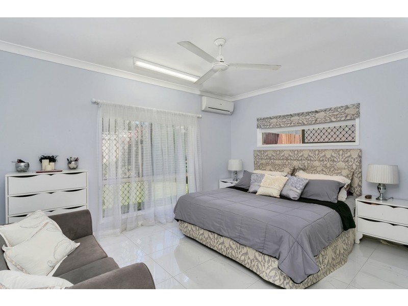 18 Plaintain Street, Kewarra Beach QLD 4879