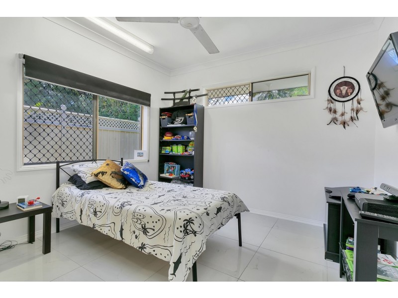 18 Plaintain Street, Kewarra Beach QLD 4879