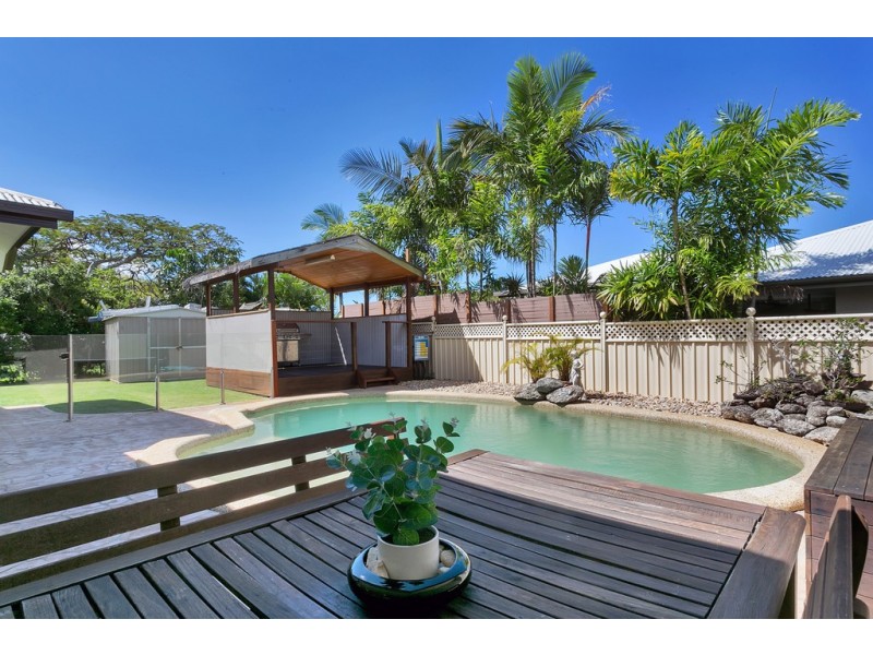 18 Plaintain Street, Kewarra Beach QLD 4879