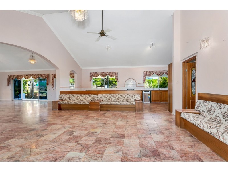14 Greenhills Road, Kuranda QLD 4881