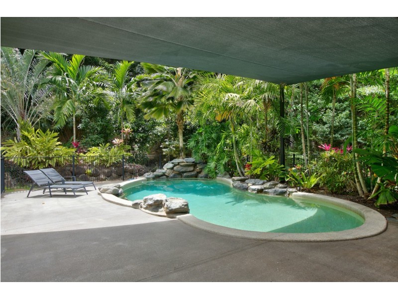 34 Thrush Tce, Clifton Beach QLD 4879