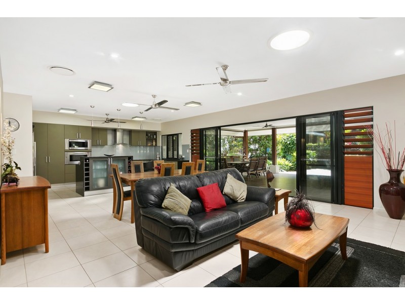 34 Thrush Tce, Clifton Beach QLD 4879