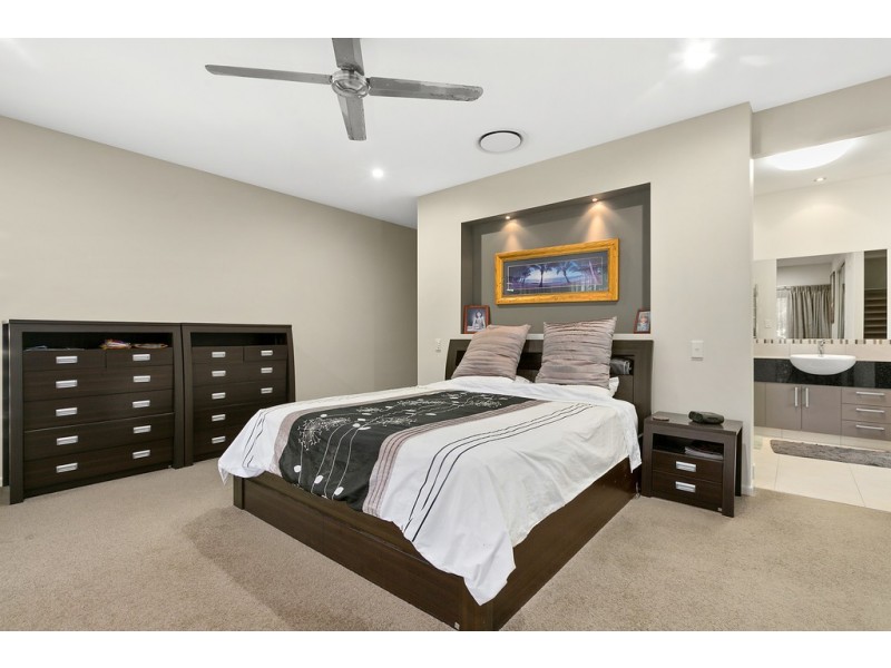 34 Thrush Tce, Clifton Beach QLD 4879