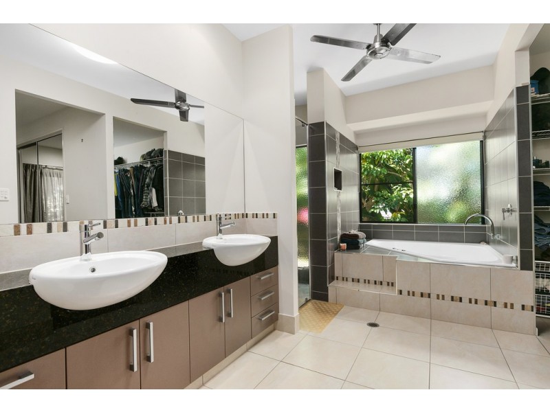 34 Thrush Tce, Clifton Beach QLD 4879