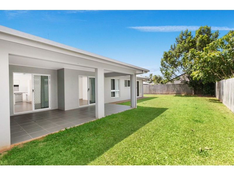 16 Hetherton Street, Smithfield QLD 4878