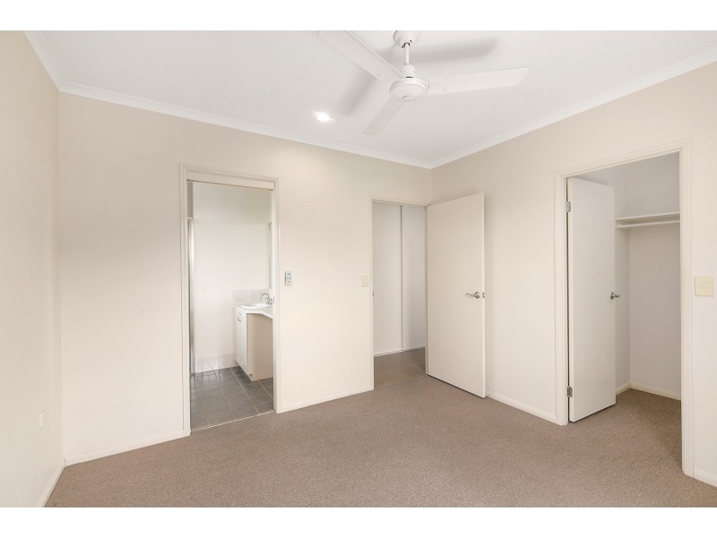 16 Hetherton Street, Smithfield QLD 4878