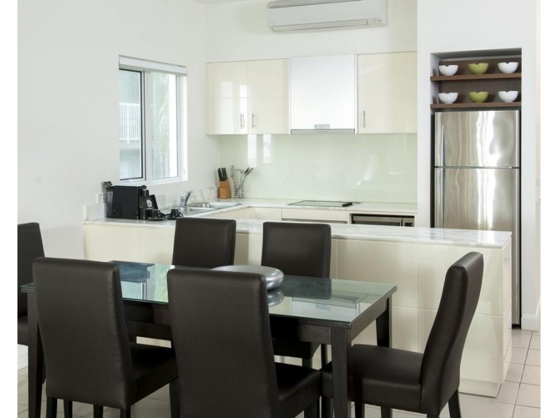 3427-3428/123 Williams Esplanade, Palm Cove QLD 4879