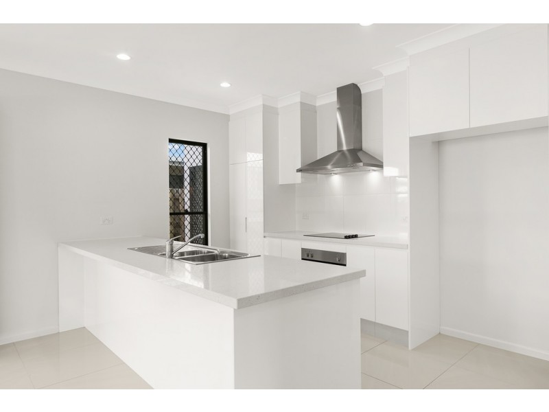 25 Castleton Entrance, Smithfield QLD 4878