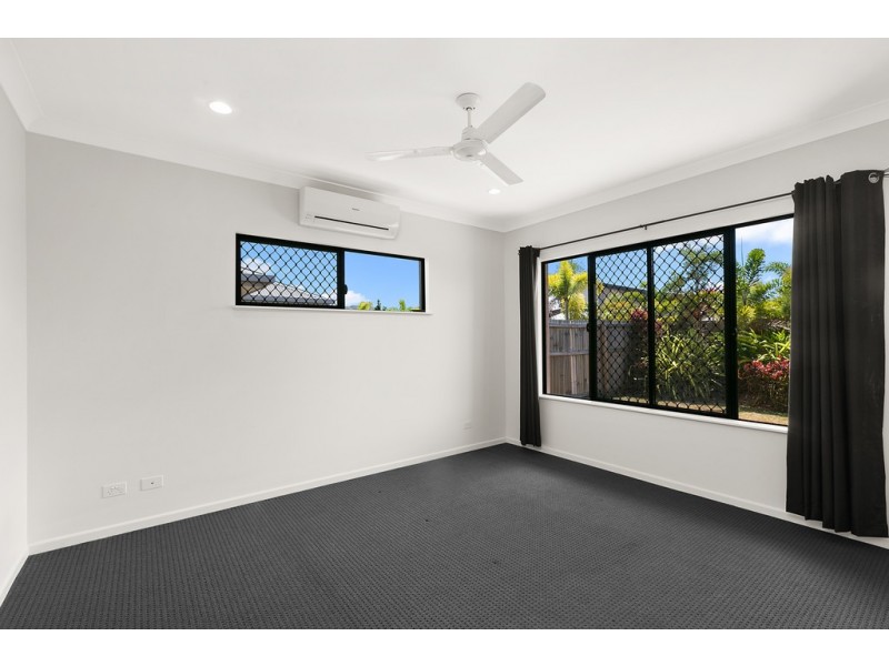 25 Castleton Entrance, Smithfield QLD 4878