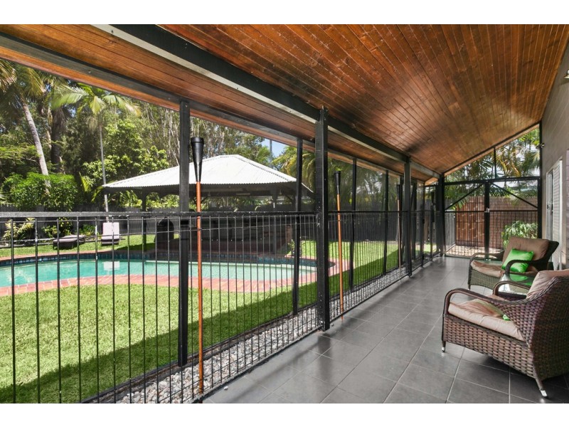 72 Wistaria Street, Holloways Beach QLD 4878