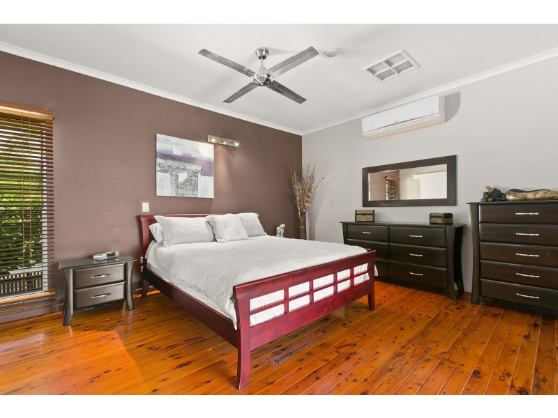 72 Wistaria Street, Holloways Beach QLD 4878