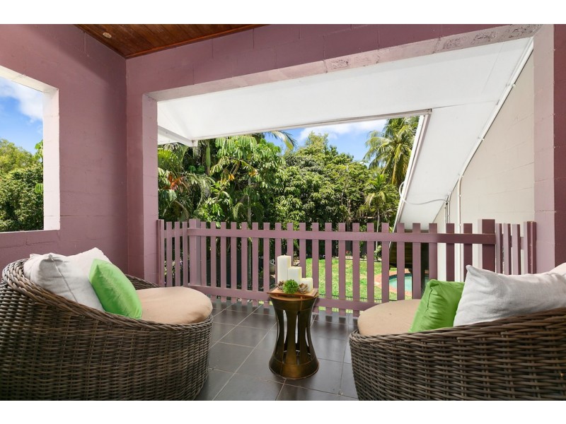 72 Wistaria Street, Holloways Beach QLD 4878