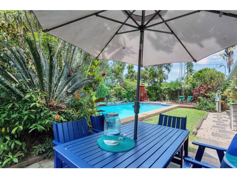 15 Stanton Road, Smithfield QLD 4878
