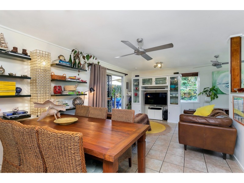 15 Stanton Road, Smithfield QLD 4878