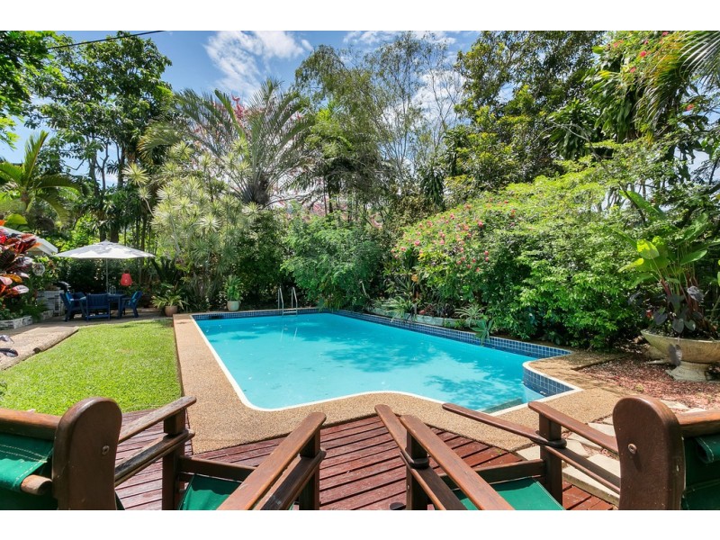 15 Stanton Road, Smithfield QLD 4878