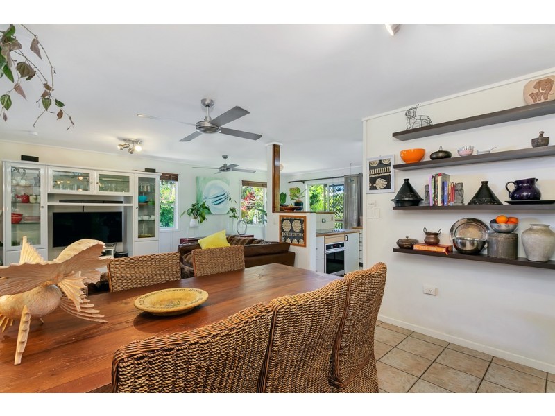 15 Stanton Road, Smithfield QLD 4878