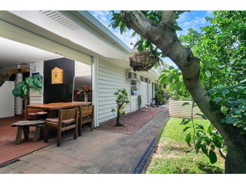 15 Stanton Road, Smithfield QLD 4878