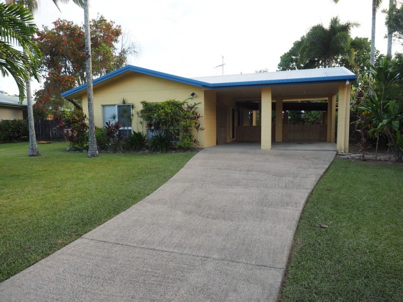 7 Pandora Close, Bentley Park QLD 4869