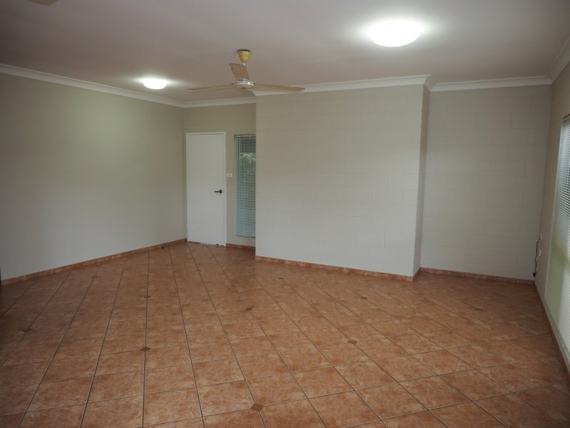7 Pandora Close, Bentley Park QLD 4869