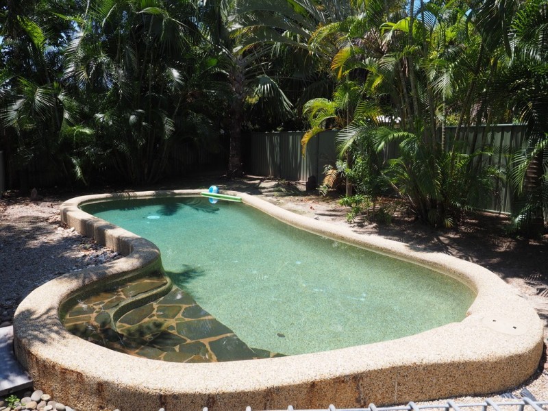 2 Corinda Close, Trinity Beach QLD 4879
