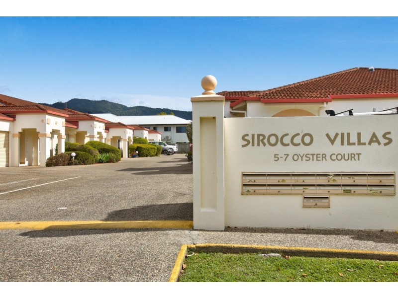 4/5-7 Oyster Court, Trinity Beach QLD 4879