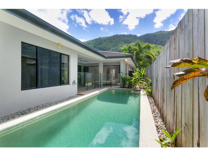 10B Michelia Street, Palm Cove QLD 4879
