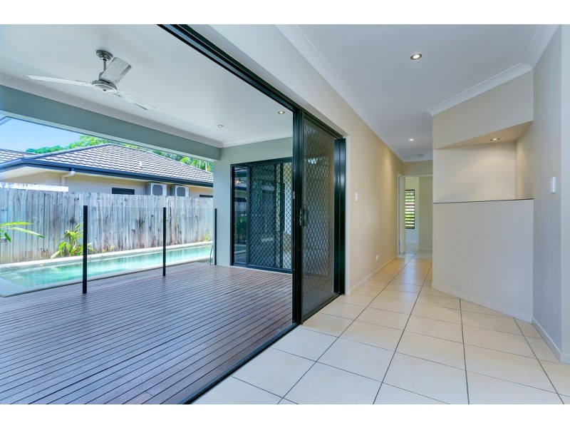 10B Michelia Street, Palm Cove QLD 4879