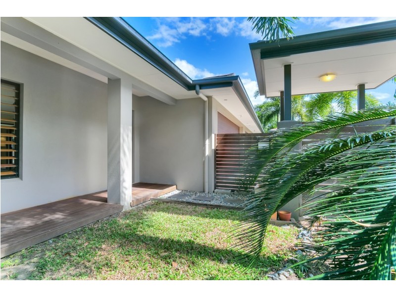 10B Michelia Street, Palm Cove QLD 4879